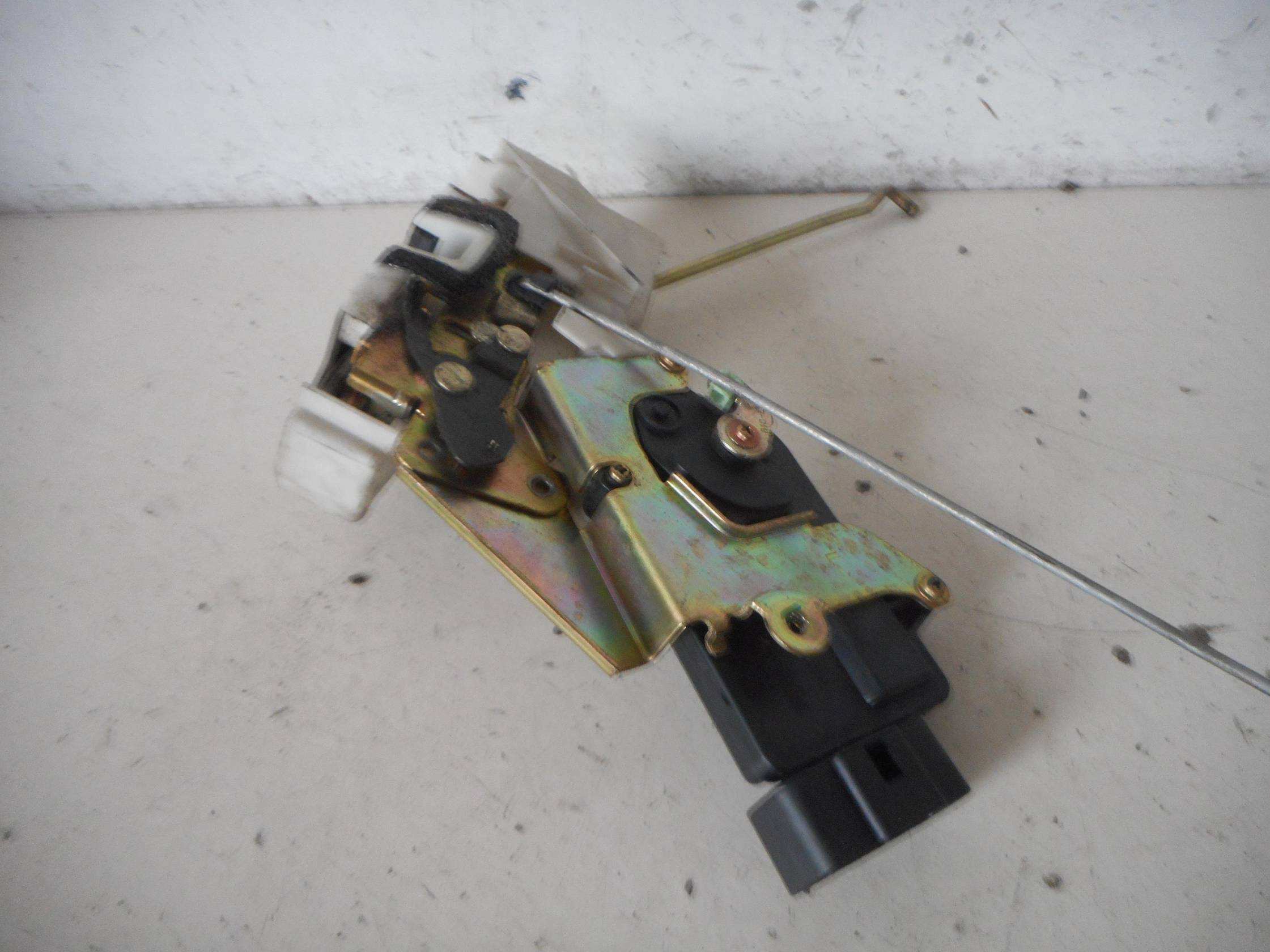 Serratura porta post. sx.